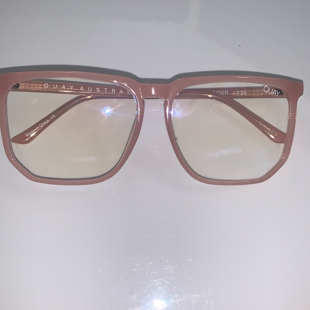 Quay Australia • Stranger Pink Glasses